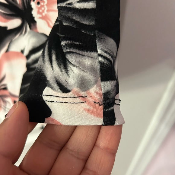 TANJAY petite pink and black floral dress shirt size small - Picture 2 of 5